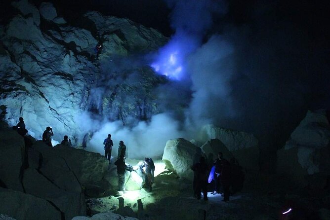 2Days - Bromo Sunrise Ijen Adventure via Malang - Ijen at night and early morning: the trail, the ranger, and the blue flame