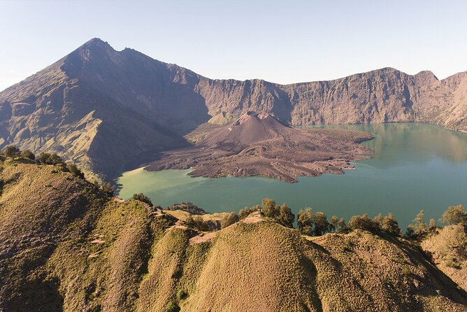 3 Days Tour in Mount Rinjani Summit with Lake Hiking - Getting ready for the early departures and altitude reality