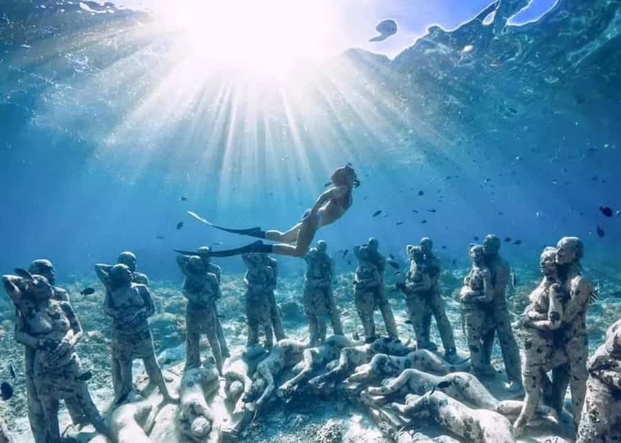 3 Islands Snorkeling with Glass Bottom Boat & GOPRO SHOOT - Nest under the sea: the underwater statue stop you will remember