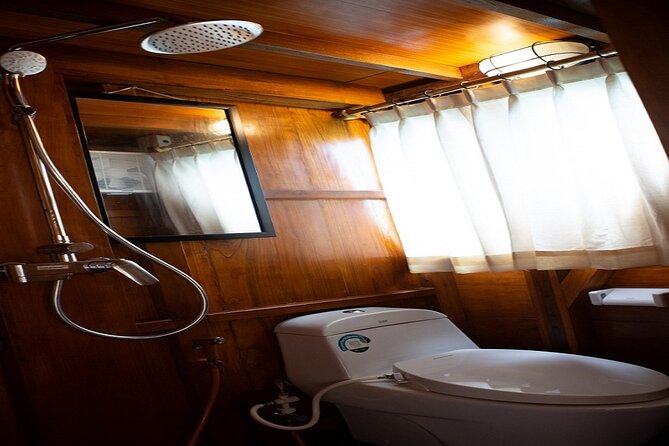 3Days Komodo Tour By Private Boat for 4 pax - Meals on board: where the tour really wins