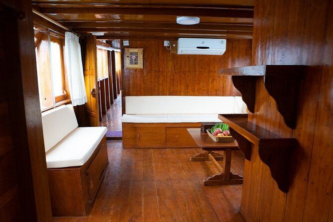 3Days Komodo Tour By Private Boat for 4 pax - Snorkeling gear you actually need, plus a reality check