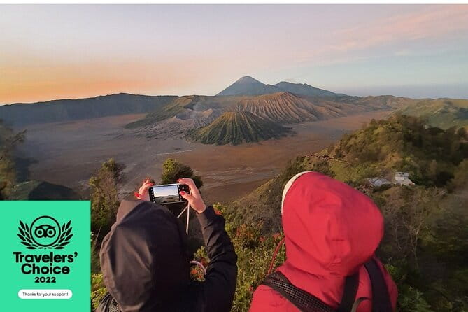 4 Days Bromo Ijen Tumpak Sewu from Surabaya Malang Banyuwangi - Day 2: Ijen Blue Fire Trek With Headlamp, Gas Mask, and a Medical Letter