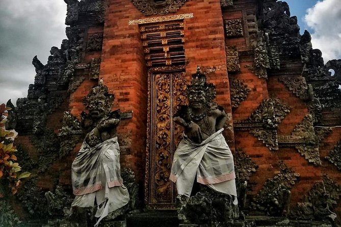 6 Days Best Of Bali And Nusa Penida All Inclusive Private Tour - Day 5 East Bali: Tukad Cepung, Besakih, Tirta Gangga, and Lempuyang Gate Heaven