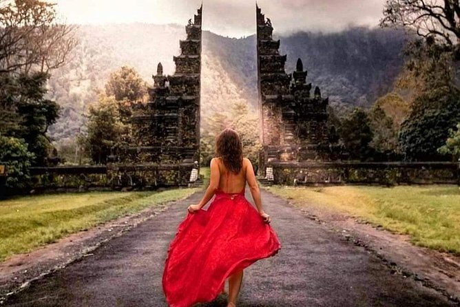 6 Days Best Of Bali And Nusa Penida All Inclusive Private Tour - Day 6 Mount Batur sunrise, hot springs, Bratan temple, and Tanah Lot sunset energy