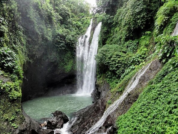 All Inclusive : Jumping Sliding at Aling- Aling Waterfall - Handara Gate - Lunch - Key highlights at a glance