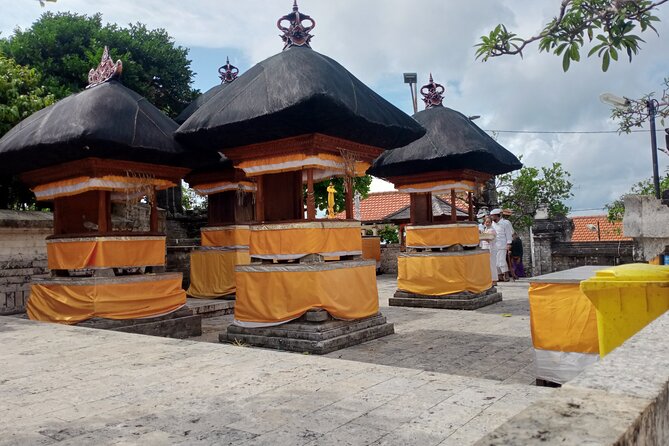 All Inclusive Kecak Dance and Uluwatu Temple Admission Ticket - Seats, crowds, and what to pack so the evening stays fun