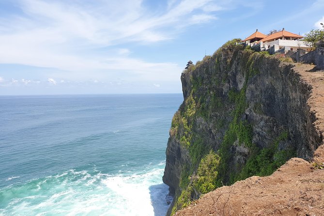 All inclusive Private 3 day tours package : Bali highlights - Day 3: Nusa Dua beaches, banana boat and sea play, Uluwatu cliff temple, Jimbaran dinner