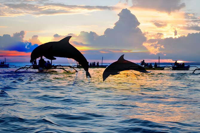 Amazing Bali Dolphin Watching Trip Experience - Ulun Danu Bratan Temple: Lake Views and a Real Religious Place