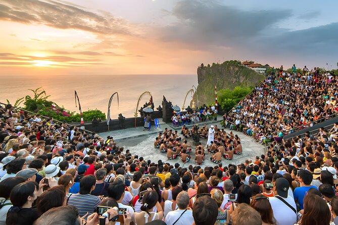 Amazing Tanah Lot and Uluwatu Temple Tour - Stop 1: Taman Ayun Temple gardens and the local worship vibe