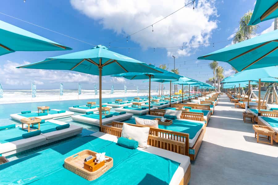 Atlas Beach Club Bali: DayBed/Sofa Booking with F&B Credit - Should You Book Atlas Beach Club Bali, Daybed or Sofa With F&B Credit?