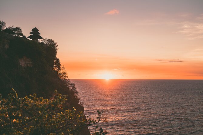 Bali 5 Days and 4 Nights Private Tour - Best and Famous Site - Day 1: Airport Pickup, Uluwatu Temple, Kecak Fire Dance, and Jimbaran Seafood