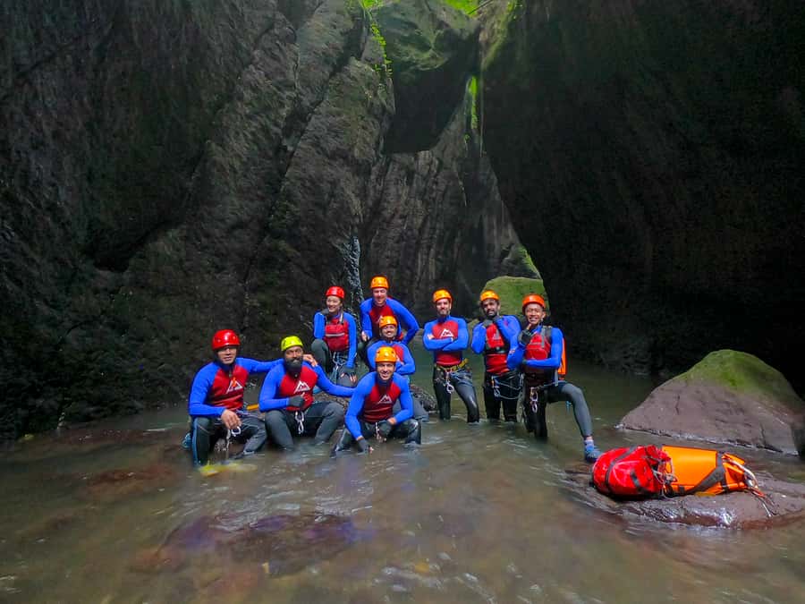 Bali: Aling Canyon Canyoning Tour - The rest of the descent: Kroya, Kembar, and Pucuk thrills (plus a 20m zipline)
