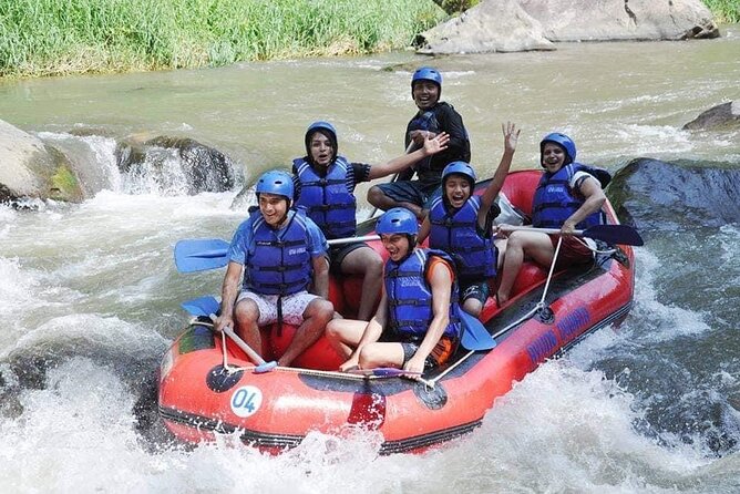Bali ATV Quad Bike Through Tunnel, Waterfall, White Water Rafting - Lunch, lockers, showers: the “recovery” part that makes the combo worth it