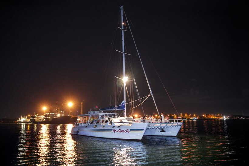 Bali/Benoa: 5-Course Romantic Evening Cruise With Live Music - Price and value: where $97 really goes