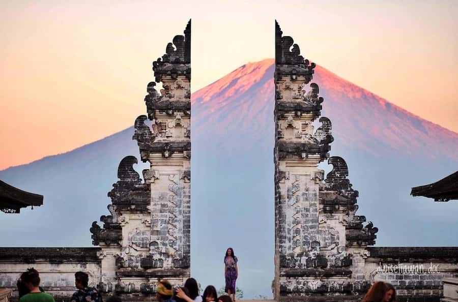 Bali: Besakih Temple & Lempuyang Temple Gates of Heaven Tour - Timing and physical demands: how hard is the day?