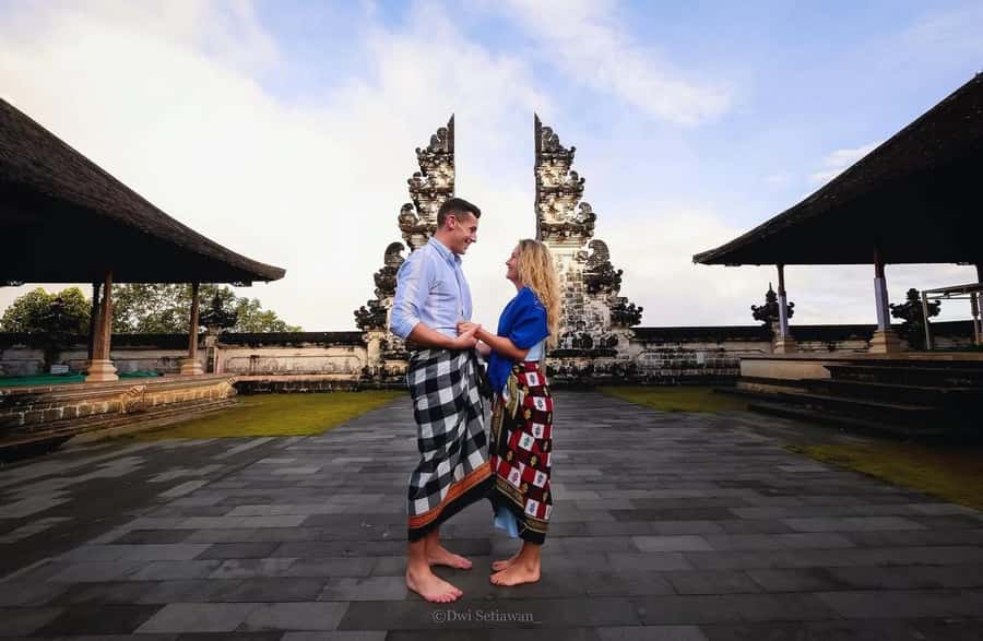Bali: Besakih Temple & Lempuyang Temple Gates of Heaven Tour - Tirta Gangga Royal Water Palace: where the pace slows down