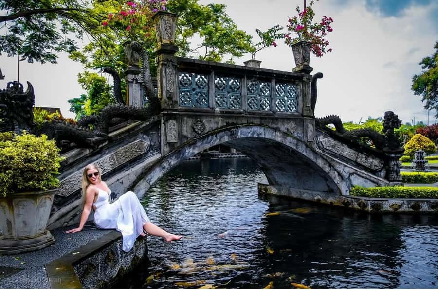 Bali: Besakih Temple & Lempuyang Temple Gates of Heaven Tour - Guides and photo help, from real-world practice