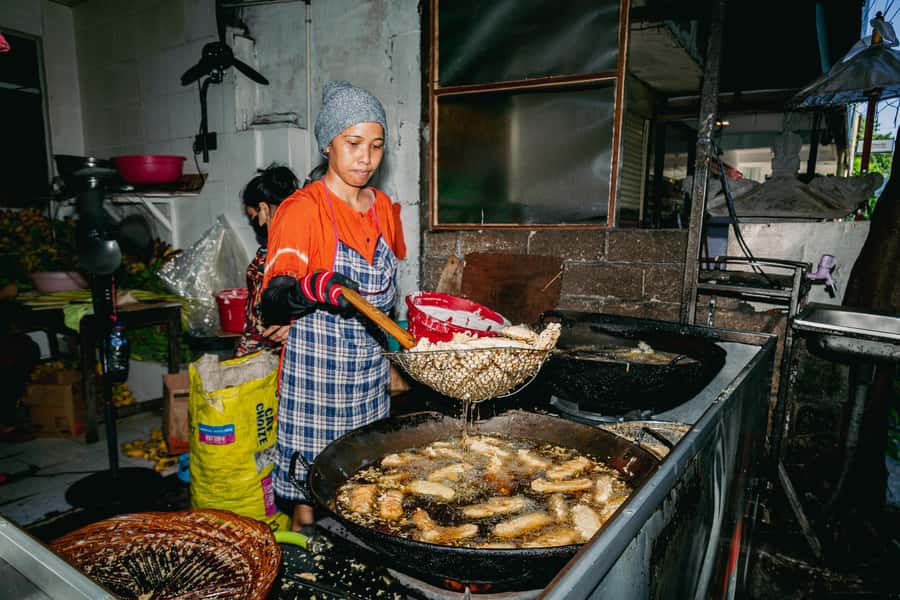 Bali: Bites Food Tour with over 15 Tastings - Why Denpasar street food beats the beach-buffet Bali plan