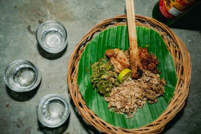 Bites Food Tour with over 15 Tastings