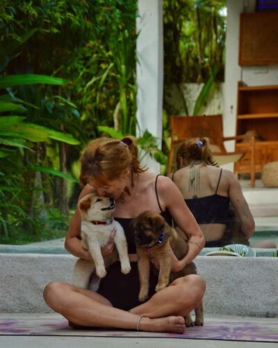 Canggu & Uluwatu Puppy Yoga Class & Refreshing Drinks
