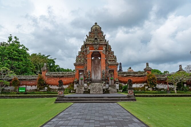 Bali Charm: Full-Day Bedugul and Tanah Lot Tour (UNESCO) - All Inclusive Tickets - Taman Ayun in Mengwi: royal gardens that reward slowing down