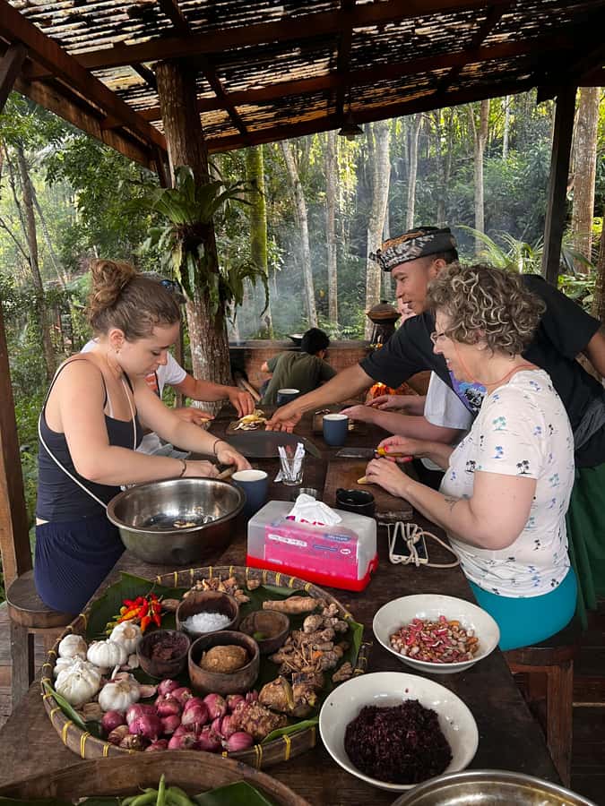 Bali: Cooking Class with 5 Balinese Dishes - Price and value: why this Bali class can feel worth more than a typical tour