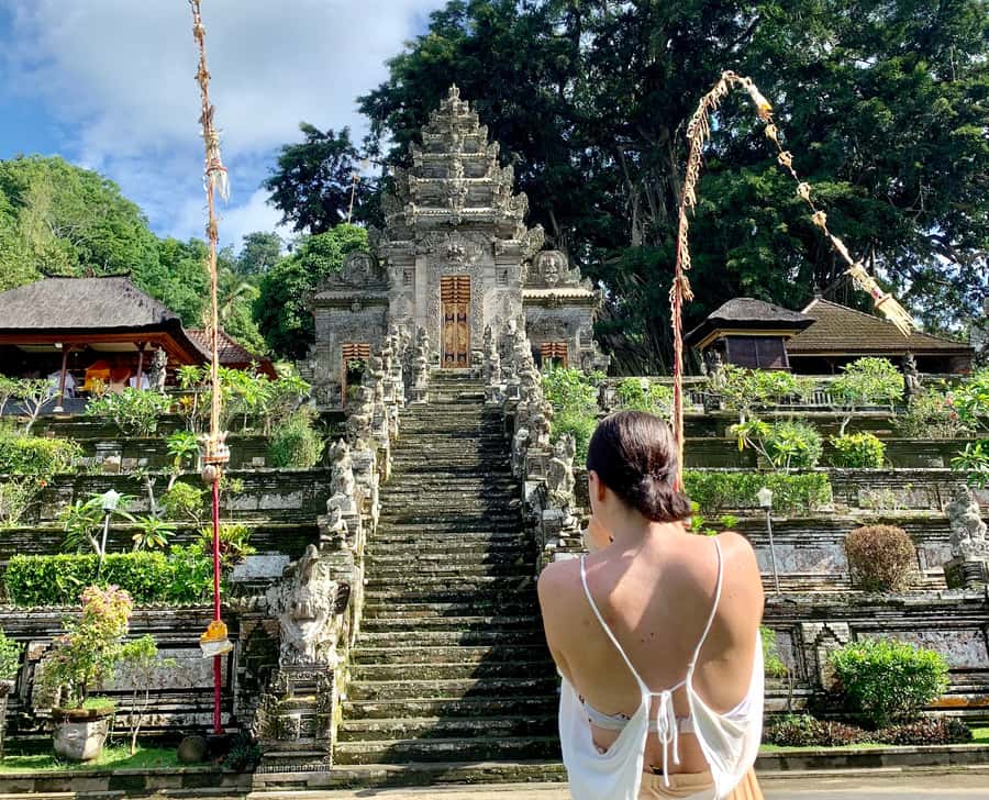 Bali: Customized Private Tour with a Female Guide - Temple Etiquette and Terrain Notes You Should Follow