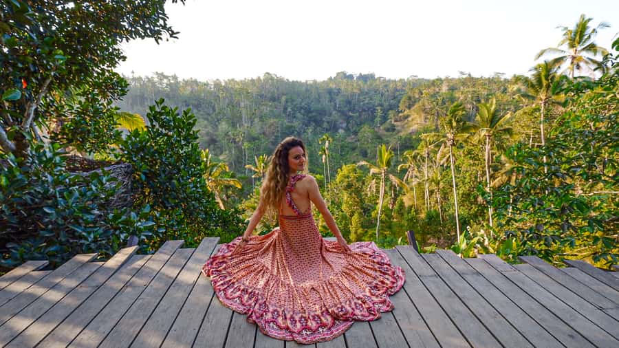 Bali: Customized Private Tour with a Female Guide - Tanah Lot and Canggu Sunset: Coastline Energy With Easy Planning