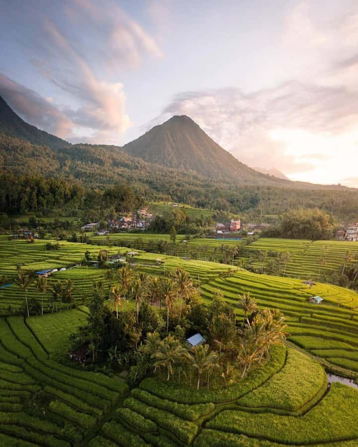 Bali: Discover Jungle Waterfalls and Rice Terraces - Leke Leke: narrow stream views for more intimate waterfall time