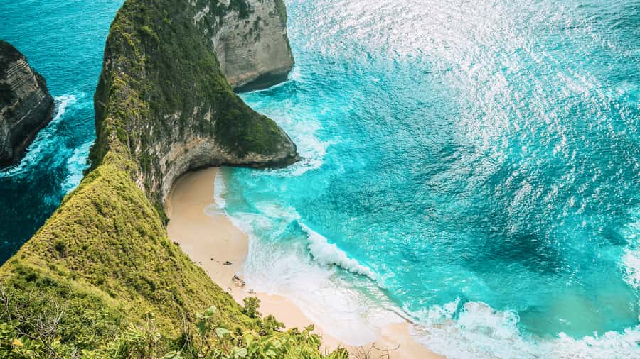 Bali: Full-Day Nusa Penida Highlights Tour with Transfer - On Nusa Penida, Road Time Shapes Everything