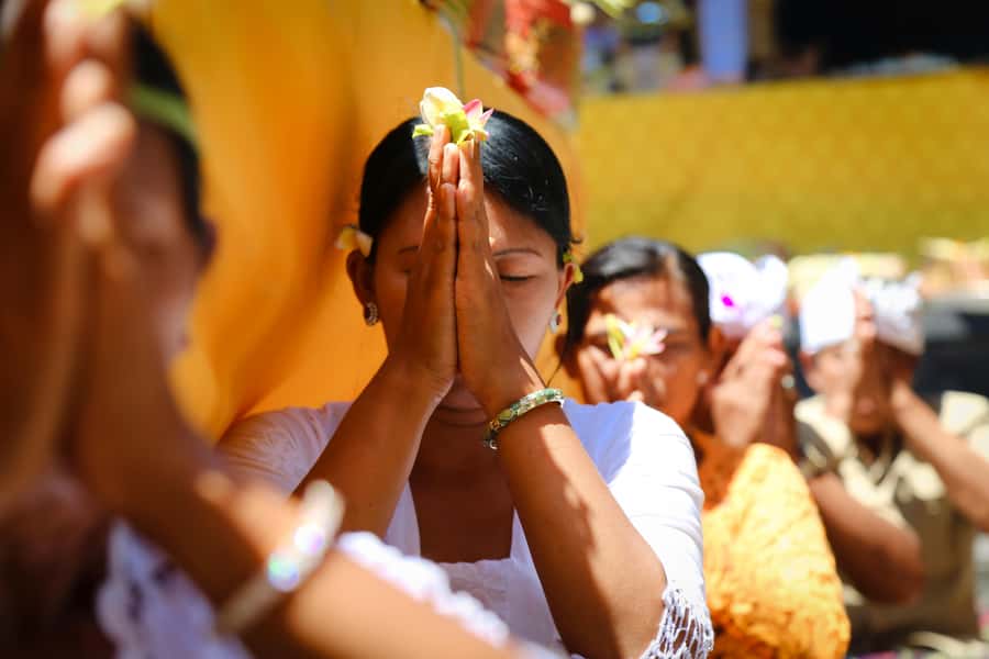 Bali: Full-Day Spiritual Cleansing and Shamanic Healing Tour - The Mantra Ritual and Why the Atmosphere Feels Different