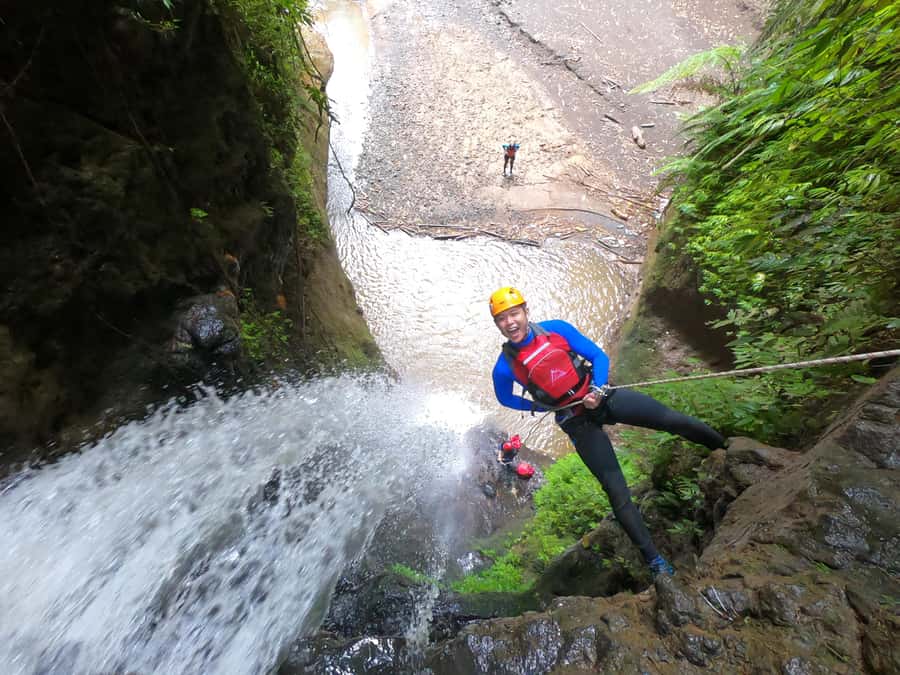 Bali: Gitgit Canyon Canyoning Trip with Breakfast and Lunch - The Training Moment: How They Keep Jumps and Rappels Feeling Under Control