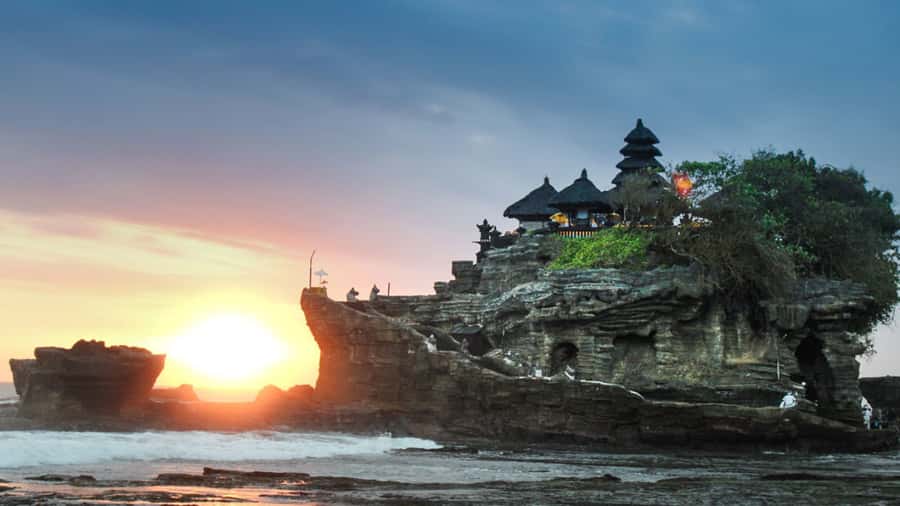 Bali: Half-Day Private City Tour with Transfers - Pickup area, timing, and car limits that matter for planning