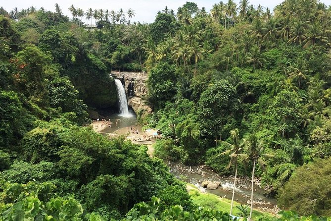 Bali Inclusive Tour: Best Waterfalls Around Ubud Area - Stop 3: Tegenungan, the classic that’s close and practical