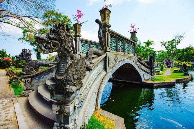 Bali Instagram Tour - DESIGN Your Own Trip - Private pickup plus a photographer means less wasted time