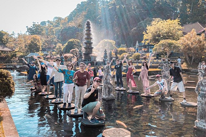 Bali Instagram Tour - Lempuyang Bali Gate of Heaven - Lempuyang Gate of Heaven, and why the setup matters