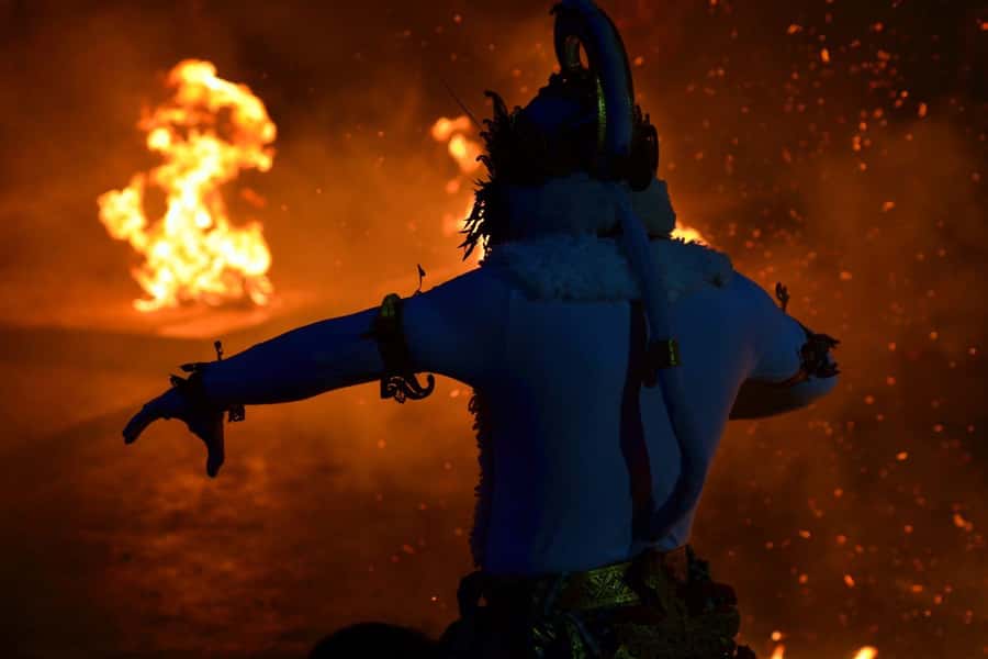 Bali: Kecak Fire Dance Entry Ticket and Uluwatu Temple - How the Evening Flows, From Temple Grounds to the Kecak Show