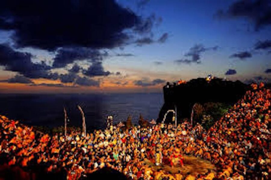 Bali: Kecak Fire Dance Show & Uluwatu Temple Entry Ticket - Photos and the Best Way to Frame This Evening