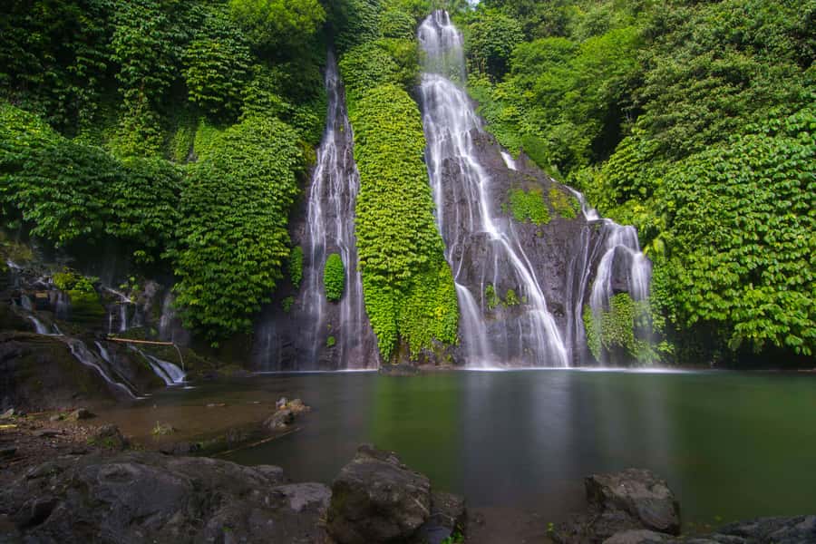 Bali: Lake Bratan, Handara Gate, Waterfall & Swing Tour - Handara Gate Photo Stop: The Split-Gate Icon in a Highland Forest Setting