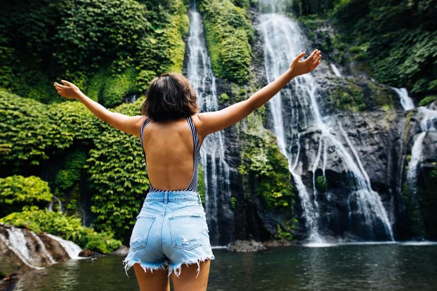 Bali: Lake Bratan, Handara Gate, Waterfall & Swing Tour - Lunch in the Middle of the Day: Don’t Wait Until You’re Hungry