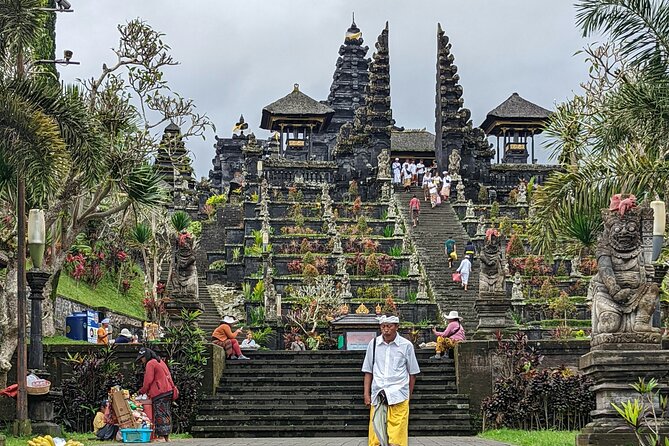 Bali Lempuyang Gate of Heaven and Besakih Mother Temple Tour - Food and comfort: the included lunch is your energy anchor