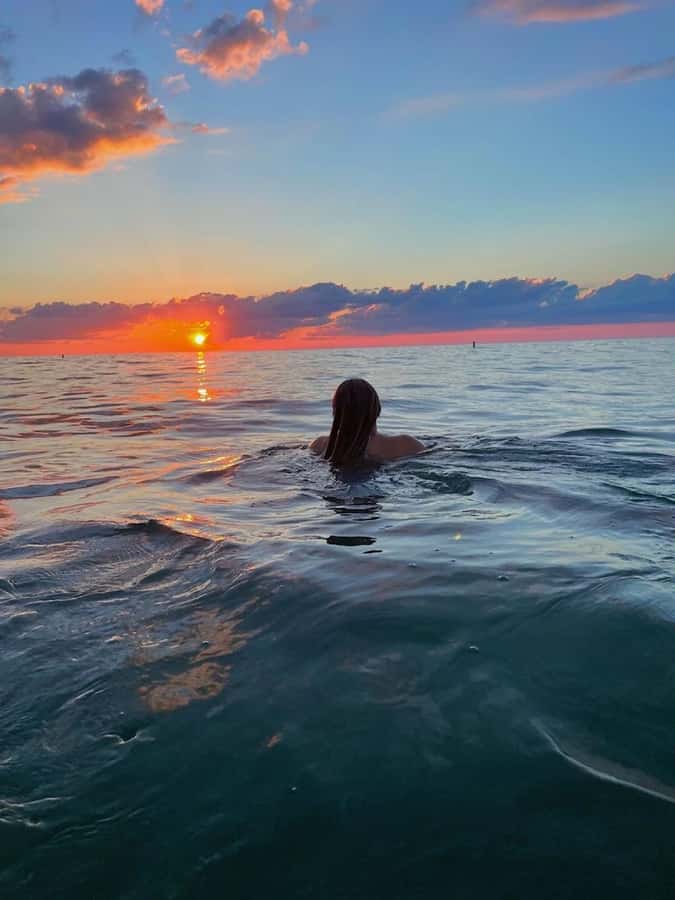 Bali: Lovina Sunset Tour with Snorkeling Experience - Dolphins during sunset: not promised, but you can stack the odds