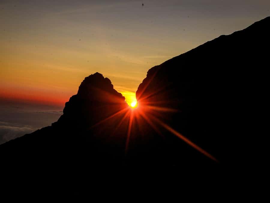 Bali/Mount Agung: Sunrise Trekking Adventure With Transfers - Night pickup and temple start: what your late evening actually looks like