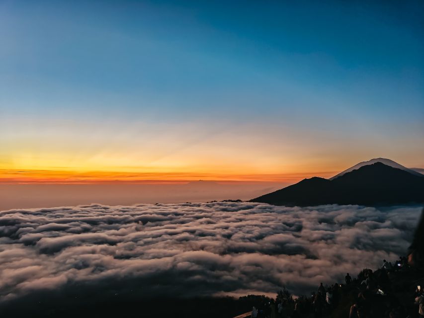 Bali: Mount Batur Guided Sunrise Trek with Breakfast - Summit Climb Breaks: How Guides Keep the Group Together