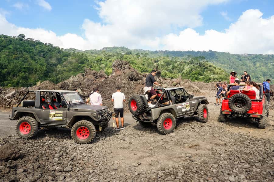 Bali/Mount Batur: Private Sunrise Jeep Tour & Hot Spring - Why this Mount Batur sunrise feels different from a hike