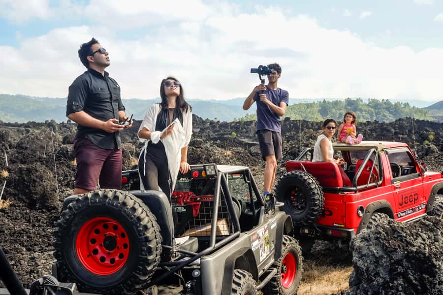 Bali/Mount Batur: Private Sunrise Jeep Tour & Hot Spring - Who should book this Mount Batur private jeep tour