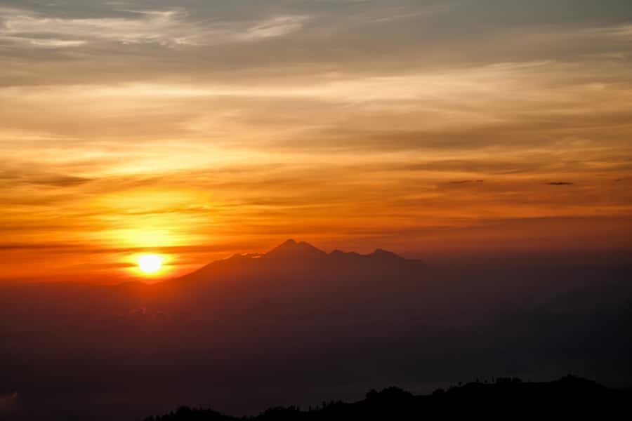 Bali: Mount Batur Sunrise Hike with Breakfast & Hot Spring - Who Should Book, and Who Should Skip This Hike