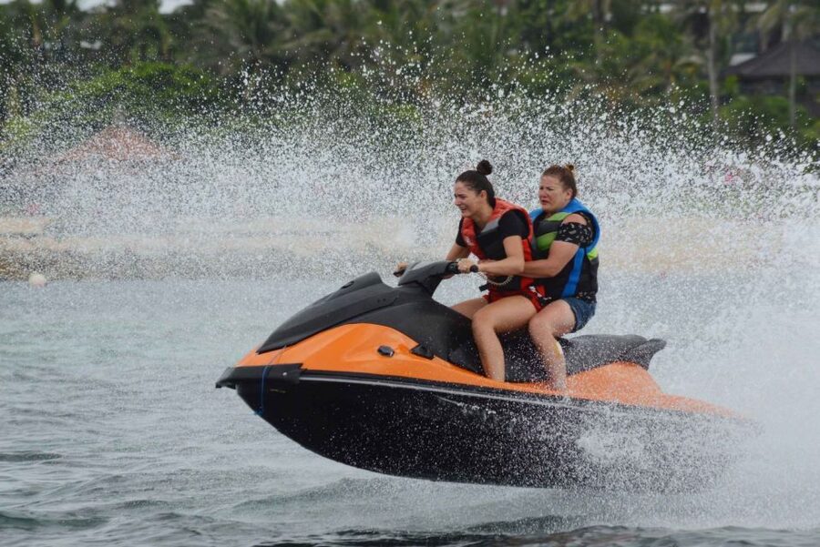 Bali: North Highlights Private Full-Day Customized Tour - Natural hot springs and coffee breaks: Banjar springs and plantation time