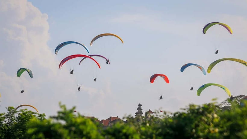 Bali: Nusa Dua Tandem Paragliding with Certified Pilot - GoPro HERO9 Footage: A Souvenir That Saves You From Guessing