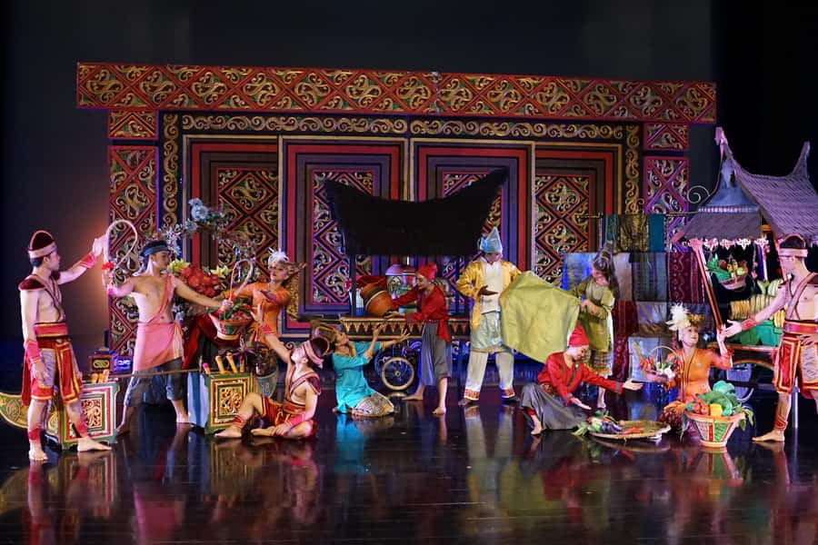 Bali Nusa Dua Theatre: Devdan Show Tickets - The 60-minute itinerary: how the show tells Indonesia’s story